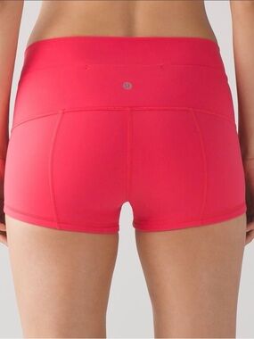 Lululemon Wunder Short 2"
Lush Coral Size 8